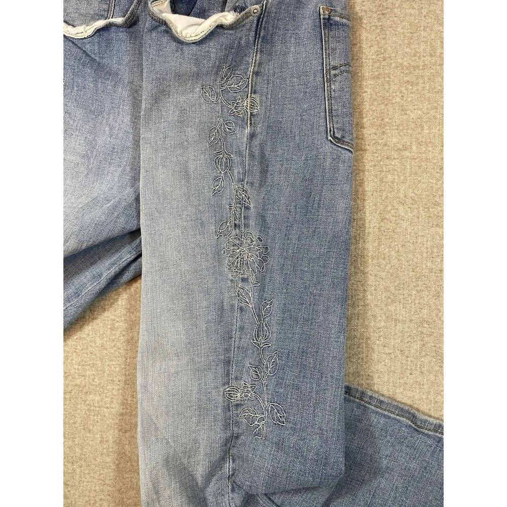 Levi's Classic Bootcut Jeans Blue Floral Embroidered Denim Womens 10 Stretch - Picture 9 of 15